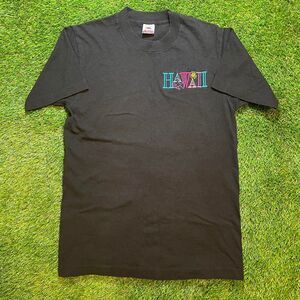 Vintage Fruit of the loom Hawaii embroidered single stitch t-shirt medium